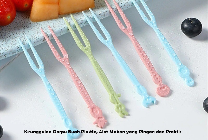 Garpu Buah Plastik